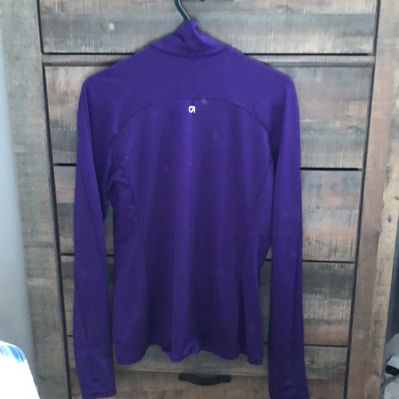 ⭐️EUC Gap Activewear Jacket⭐️ - Picture 2 of 2